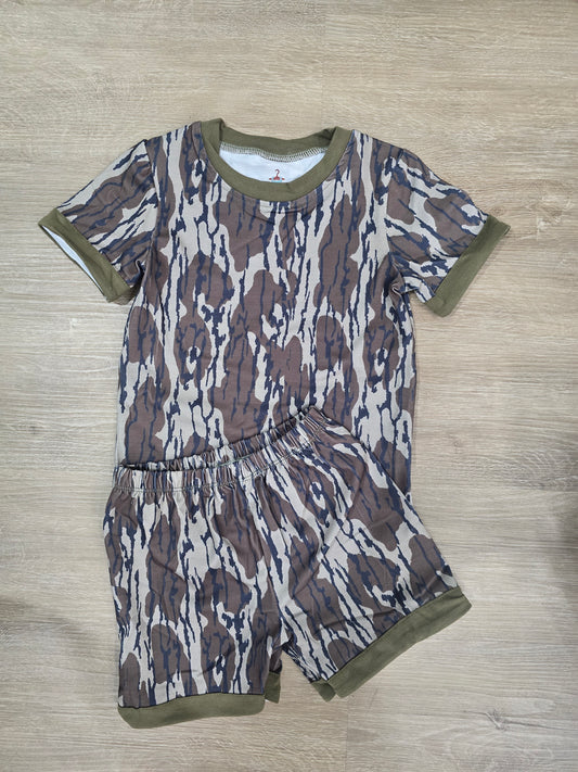 Bottomland Camo Lounge